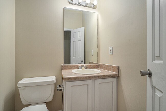 Building Photo - 5346 Salem Springs Dr