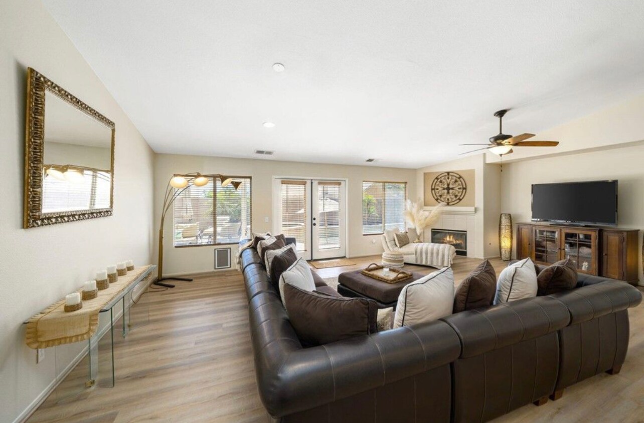 Building Photo - 81397 Avenida Rosada