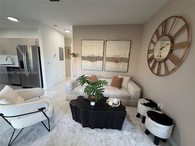 Building Photo - 2306 E 4th Ave