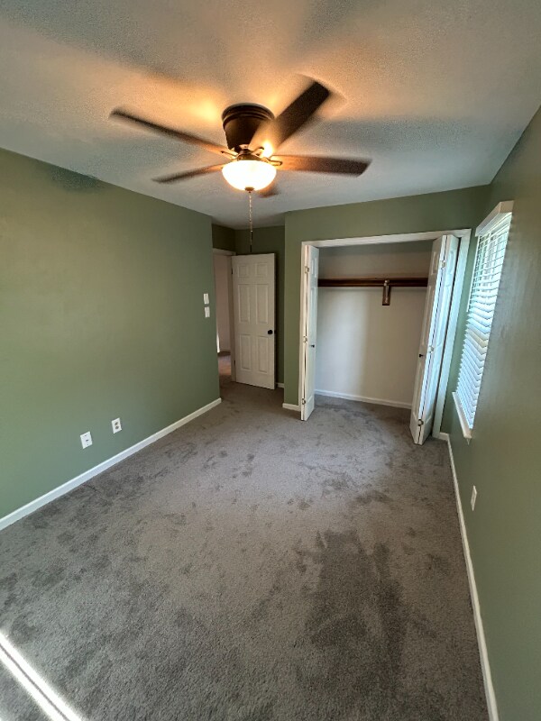 Building Photo - 601 Sedgefield Ct