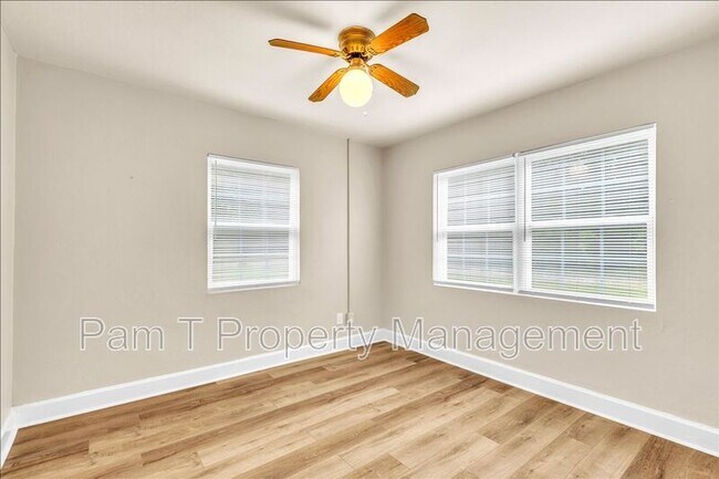 Building Photo - 9159 Ferguson Ave