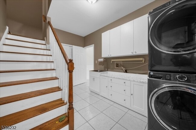 Building Photo - 21 Country Pl