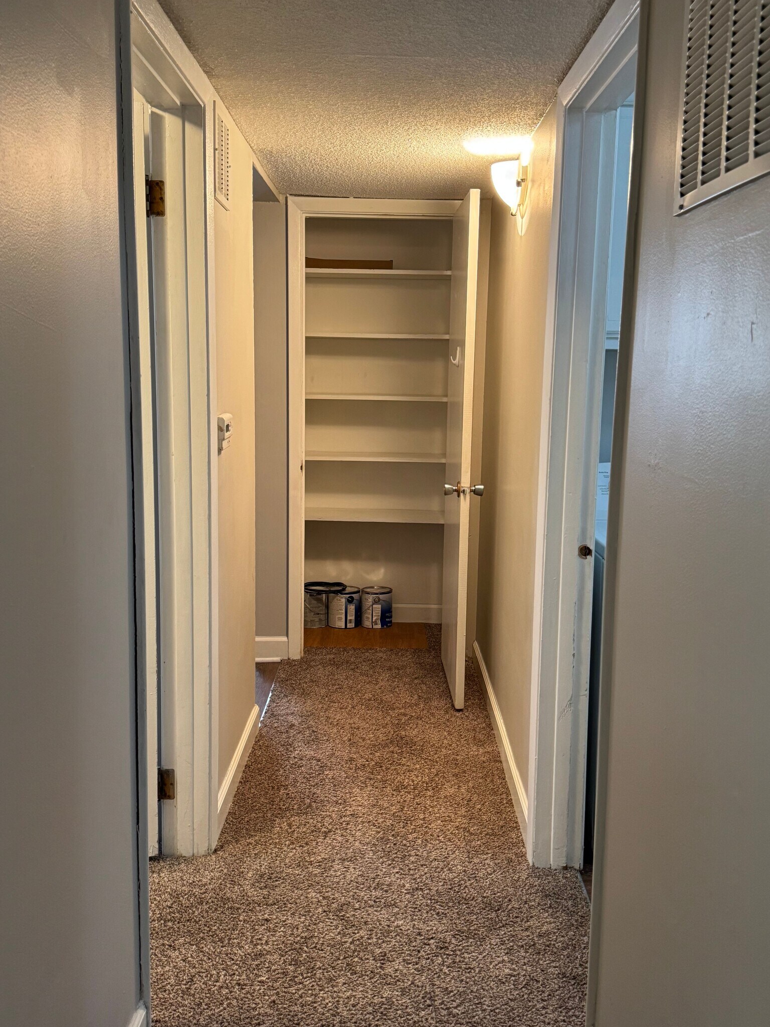 Building Photo - 932 Pius Ln