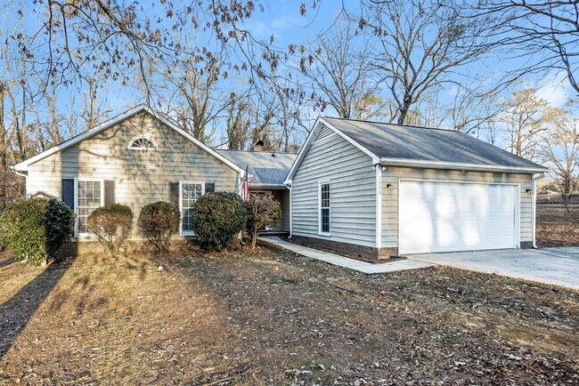 Building Photo - 7825 Elm Tree Ln