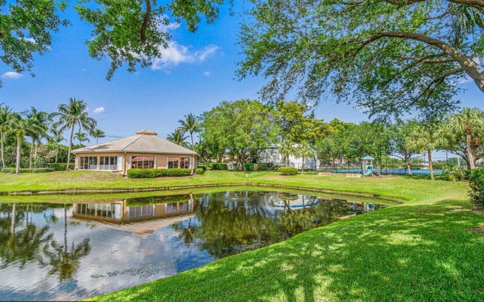 Building Photo - 2519 Coral Trace Pl