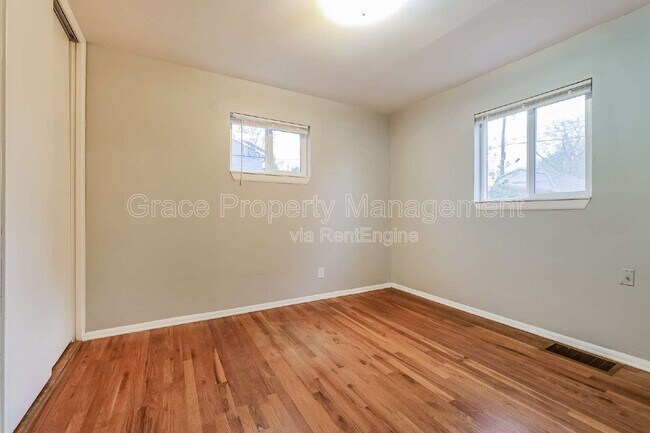 Building Photo - 1842 S Dahlia St