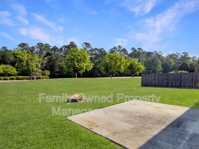Building Photo - 266 Mayfield Dr