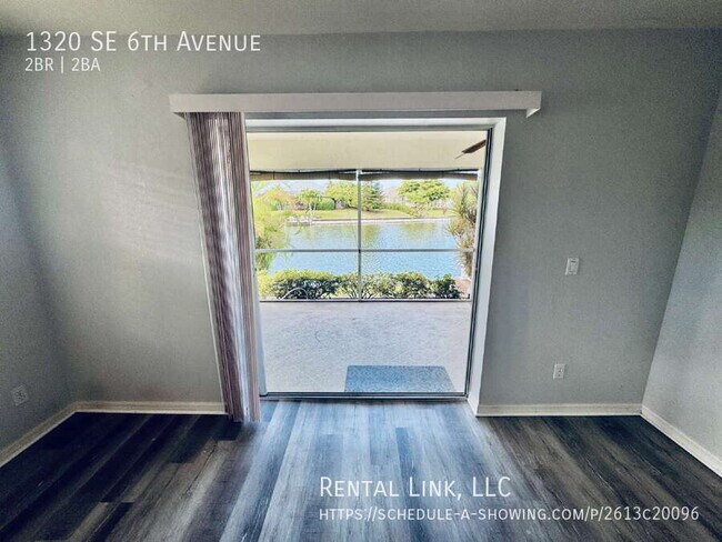 Building Photo - 1320 SE 6th Ave