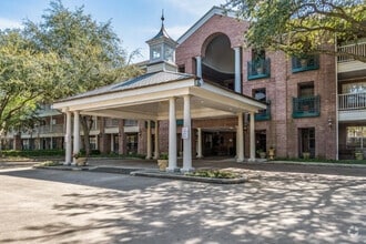Building Photo - Kings Reserve Willowbrook