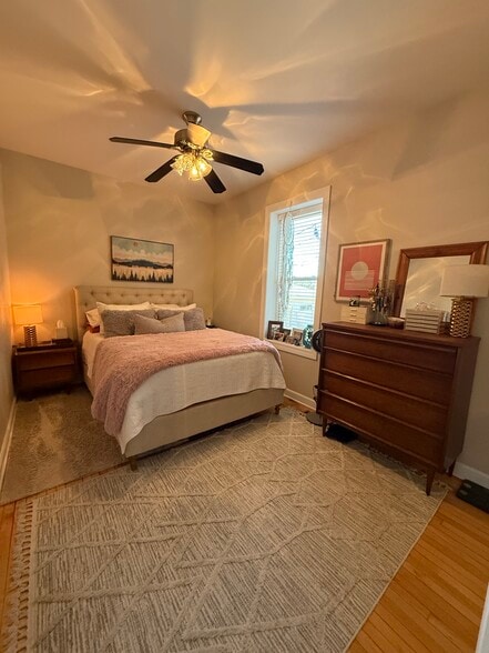 Building Photo - 4108 Maplewood N Ave