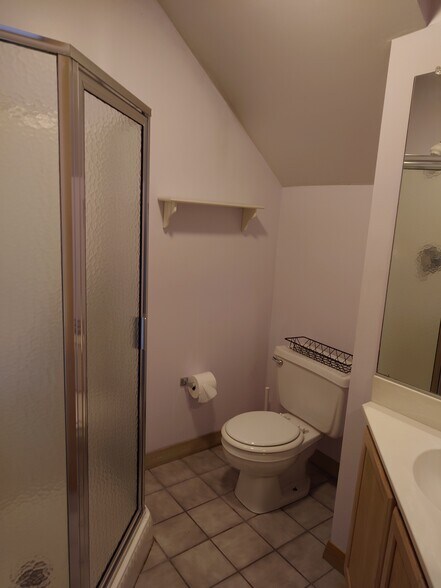 Building Photo - 2304 Merry Oaks Ct