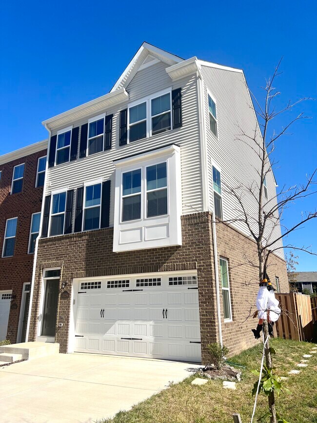 11234 Creek Ford Terrace 11234 Creek Ford Terrace Manassas VA 20109