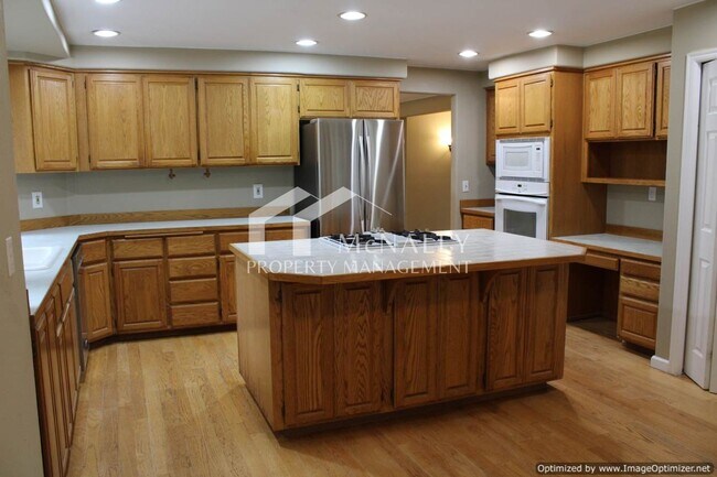 Building Photo - Lovely 3 bedroom Gig Harbor Home