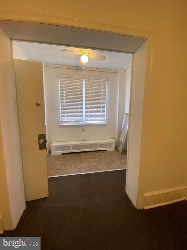 Primary Photo - 320 W Somerville Ave