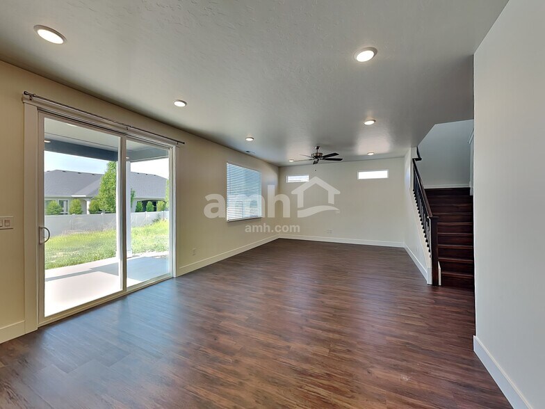 Building Photo - 871 N Rivermist Pl