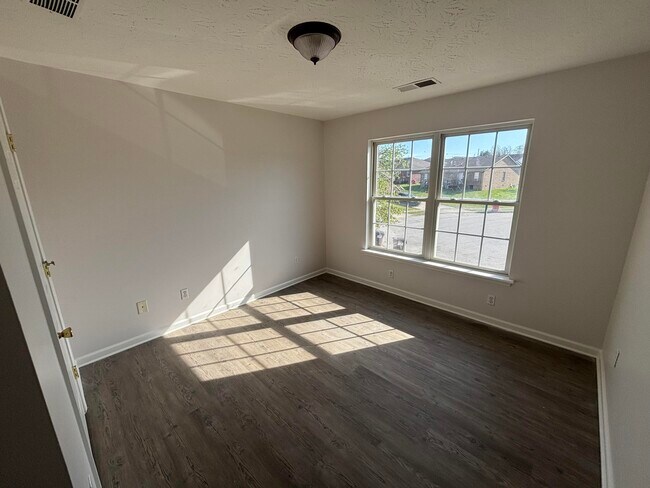 Building Photo - 312 Parker Pl