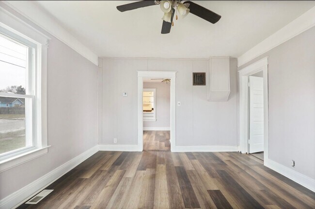 Building Photo - Charming 3-Bedroom Home on Saginaw’s East Side