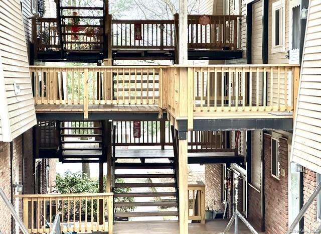 Building Photo - 224 Fox Run Ln