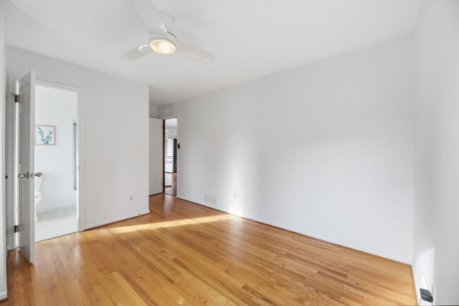 Building Photo - 150 Hankins Rd