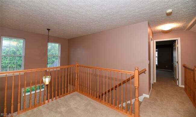 Building Photo - 200 Weatherstone Ct