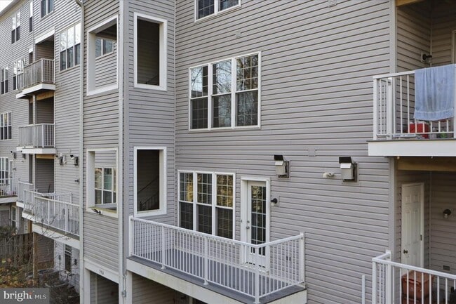 Building Photo - 5916 Terrapin Pl