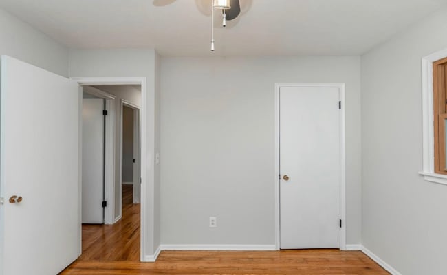 Building Photo - 3435 Cornhusker Dr