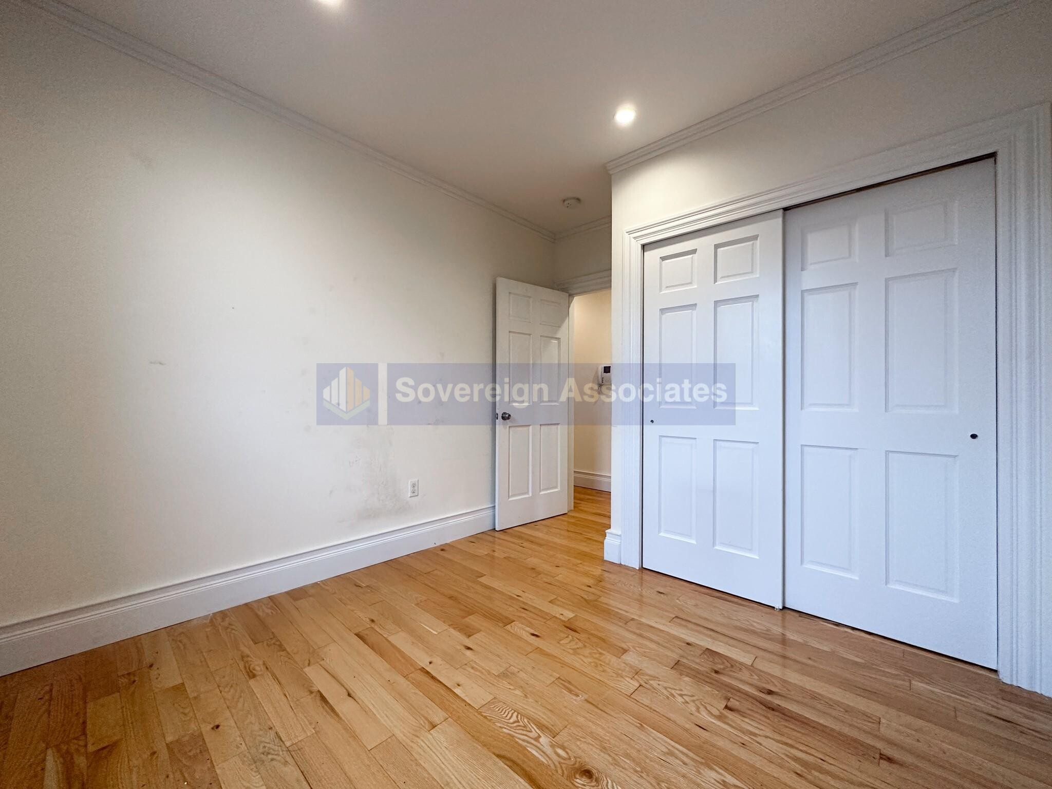 Building Photo - 53 Hamilton Terrace