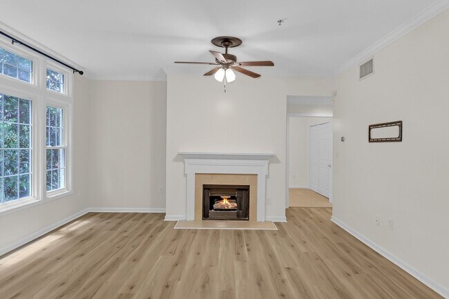 Building Photo - Gated Community In The Heart of Buckhead.