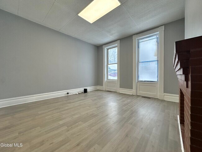 Building Photo - 1 Pawling Ave