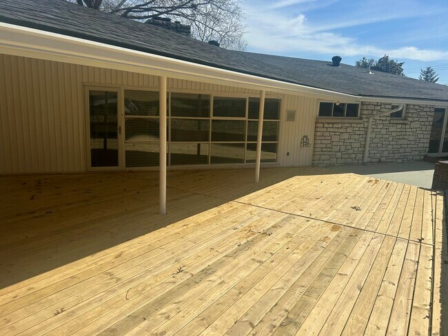 Building Photo - 104 Colby Hls Dr