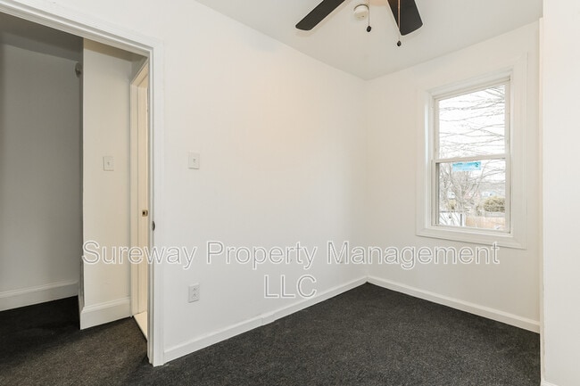 Building Photo - 447 Pusey Ave