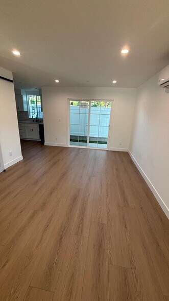 LIVING ROOM AREA - 4880 Bruges Ave