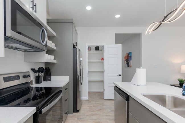Building Photo - FOR LEASE - MODERN COMFORT MEETS PRIME LOC...
