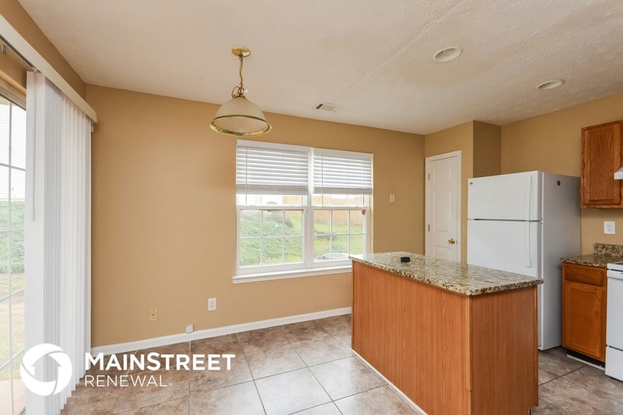 Building Photo - 155 Meadowridge Dr