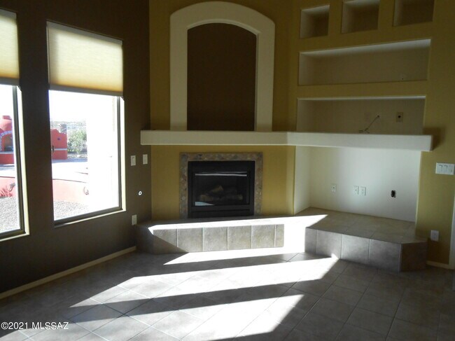 Building Photo - 14048 E Fairway Bluff Ct