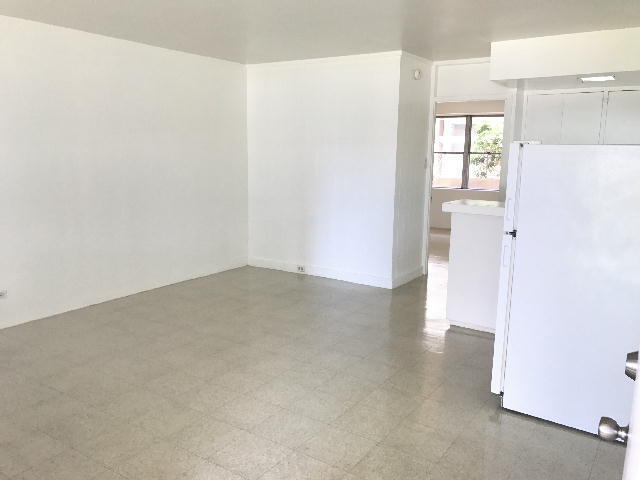 Building Photo - To register for the showing time below, note the 4 digit code: 4051 and click "APPLY NOW."(mobile...