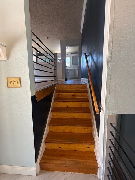 Building Photo - 1510 Terra Vista Ln