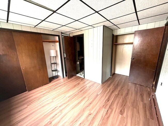 Building Photo - 612 Grand St