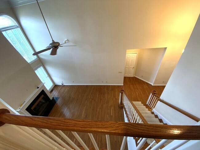 Building Photo - 4224 Evergreen Dr