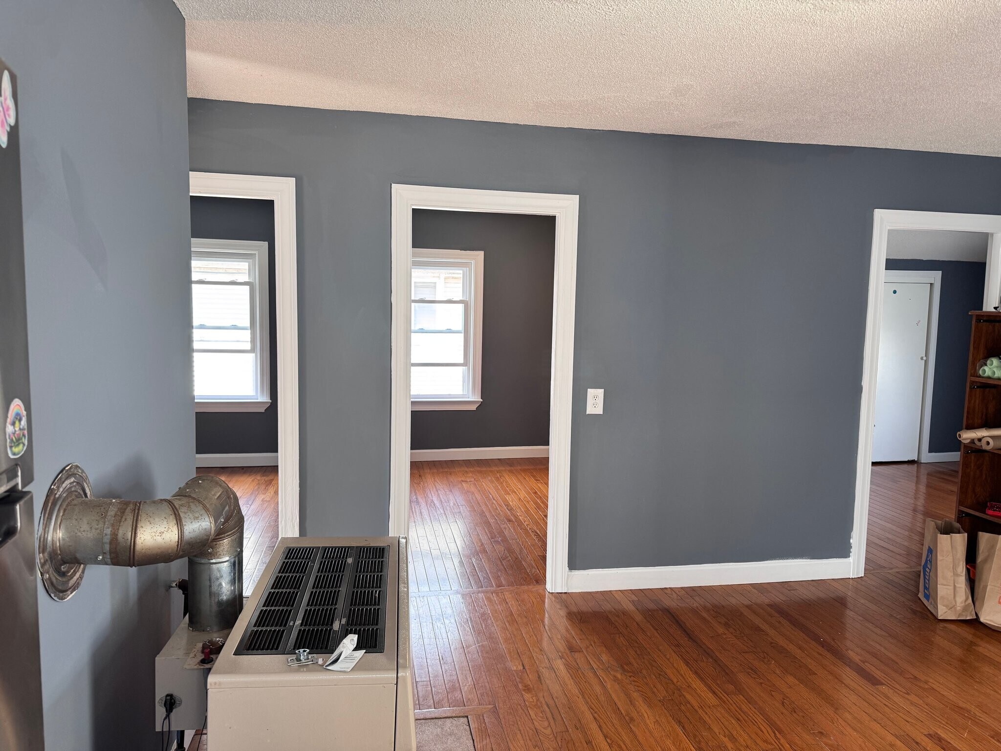 Building Photo - 18 Hall St