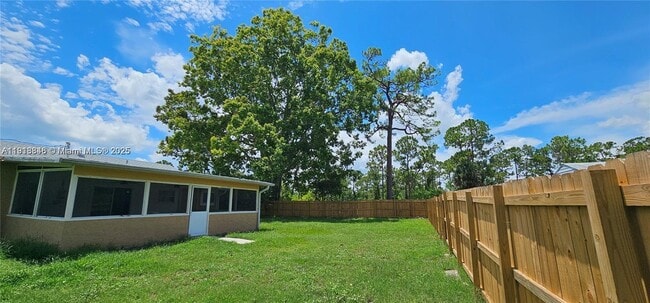 Building Photo - 2425 Mohawk Ave