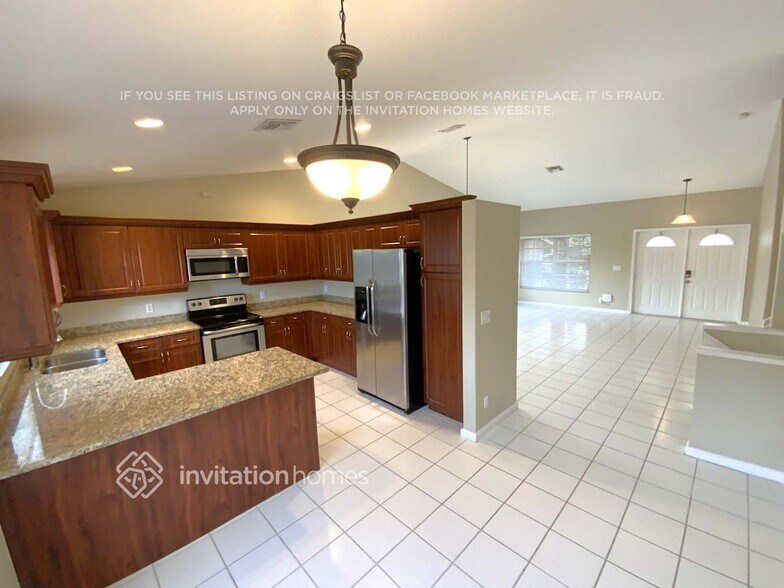 Building Photo - 18152 Blue Lake Way