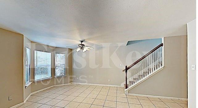 Building Photo - 2932 La Estancia Ln