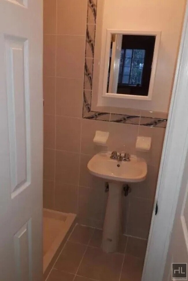 Building Photo - WESTERVELT AVENUE