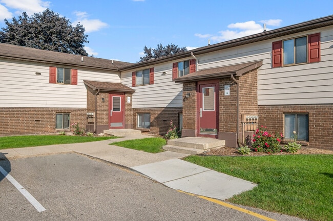 Building Photo - Dunbar Woods Apartments