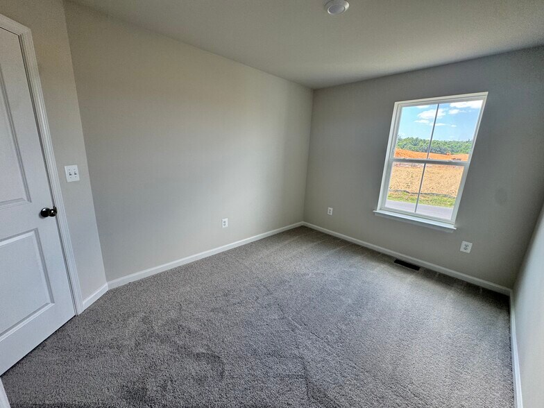 Building Photo - 101 Milburn Dr