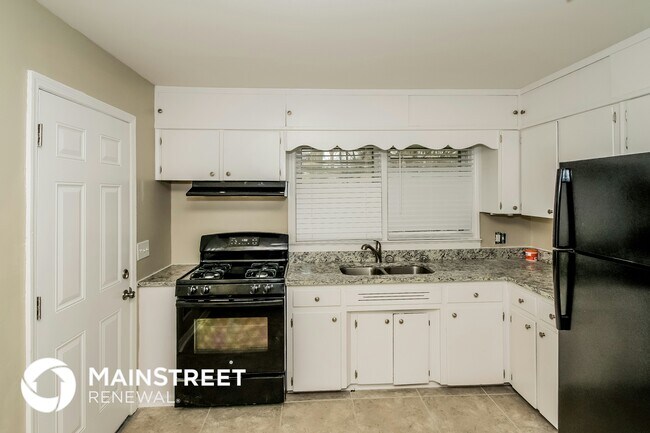 Building Photo - 229 Chickasaw Dr