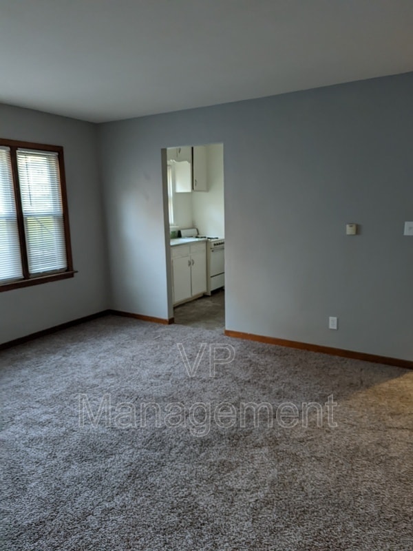 Building Photo - 410 23rd St