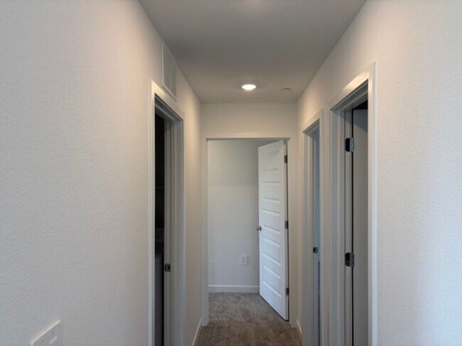 Building Photo - 3501 Eventide Ave