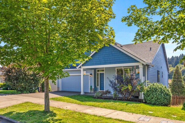 Building Photo - 5-bed, 3-bath Home in Scenic West Salem
